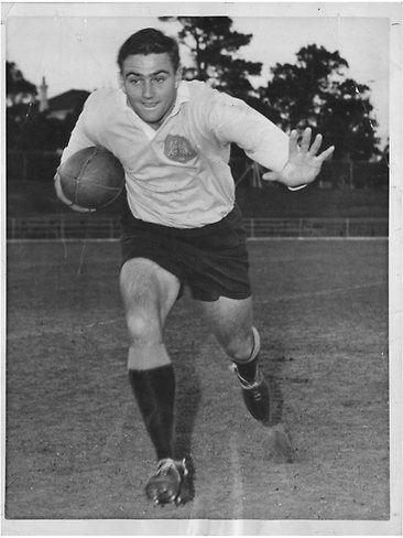 <p>Reg Gasnier played in the centres for St George rugby league club. He also represented NSW and Australia. Picture: Library Nwn</p>