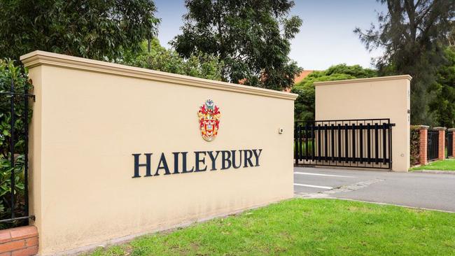 Seven Haileybury students recored a perfect ATAR of 99.95.