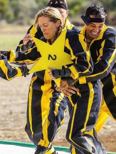 Singer Shannon Noll gets to grips with Armstrong on I’m A Celebrity... Get Me Out Of Here! (Pic: Network Ten)