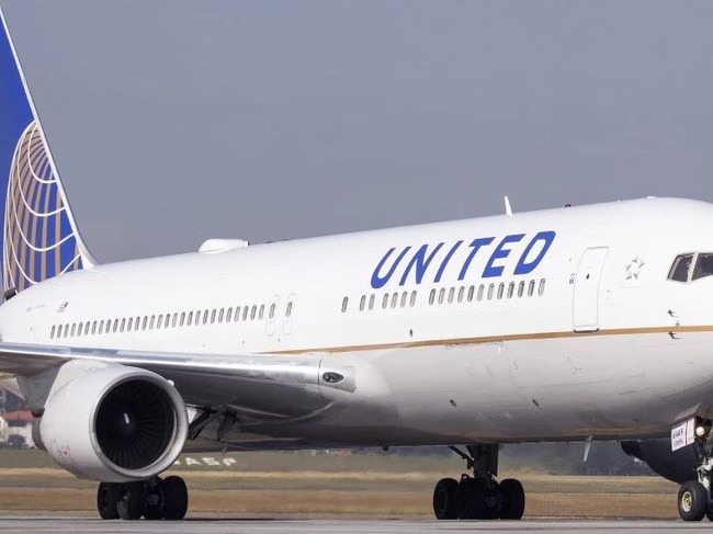 United Airlines plane