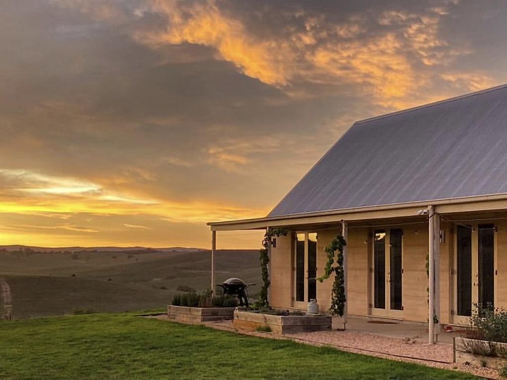 Stay in the Bush: rural and regional farm stays and accommodation ...