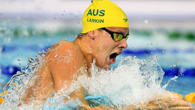 GOLD COAST, AUSTRALIA - APRIL 10: Mitch Larkin of Australia competes during the Men's 200m Individual Medley Final on day six of the Gold Coast 2018 Commonwealth Games at Optus Aquatic Centre on April 10, 2018 on the Gold Coast, Australia. (Photo by Quinn Rooney/Getty Images)