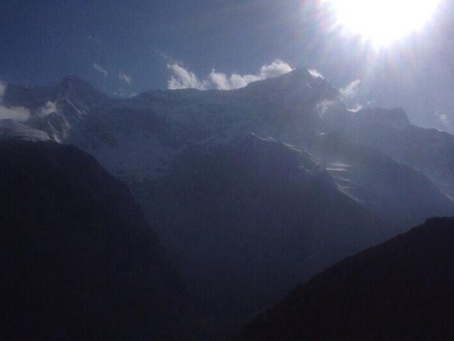 Final image ... Hugh Sheridan received this picture from his brother Zachary just before the earthquake struck. Picture: Instagram