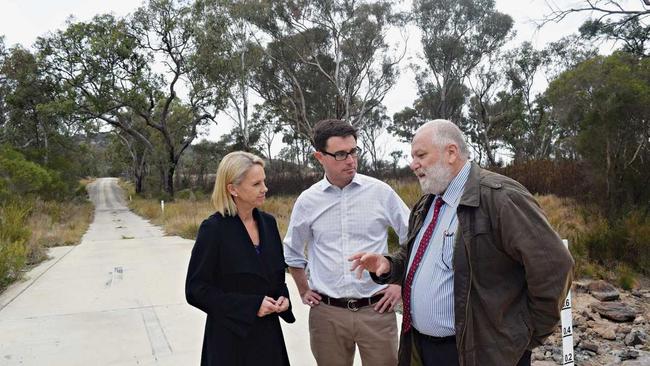 PLANNING AHEAD: Minister for Regional Development Fiona Nash, LNP candidate for Maranoa David Littleproud and Councillor Vic Pennisi at the proposed Emu Swamp Dam site. Picture: Megan Sheehan