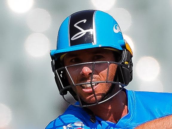 ADELAIDE, AUSTRALIA - JANUARY 08: Jon Wells of the Strikers bats during the Big Bash League match between the Adelaide Strikers and the Sydney Sixers at the Adelaide Oval on January 08, 2020 in Adelaide, Australia. (Photo by Daniel Kalisz/Getty Images)