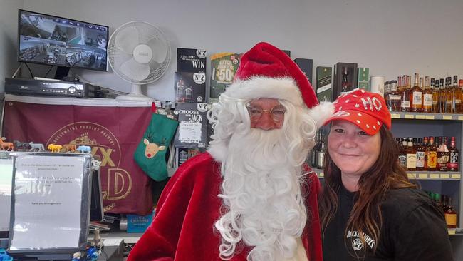 Jess Stickley with Santa: Centre Cellars, Blackwater 2023.