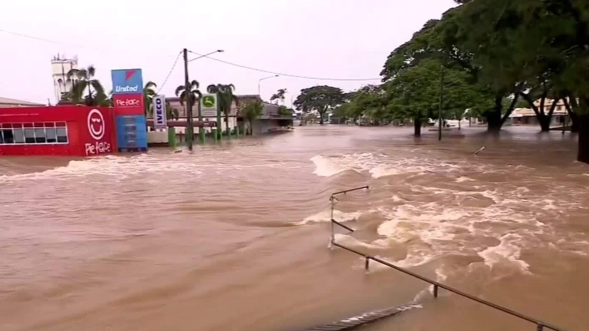 Queensland to face prospect of new cyclone threat courtesy of tropical low