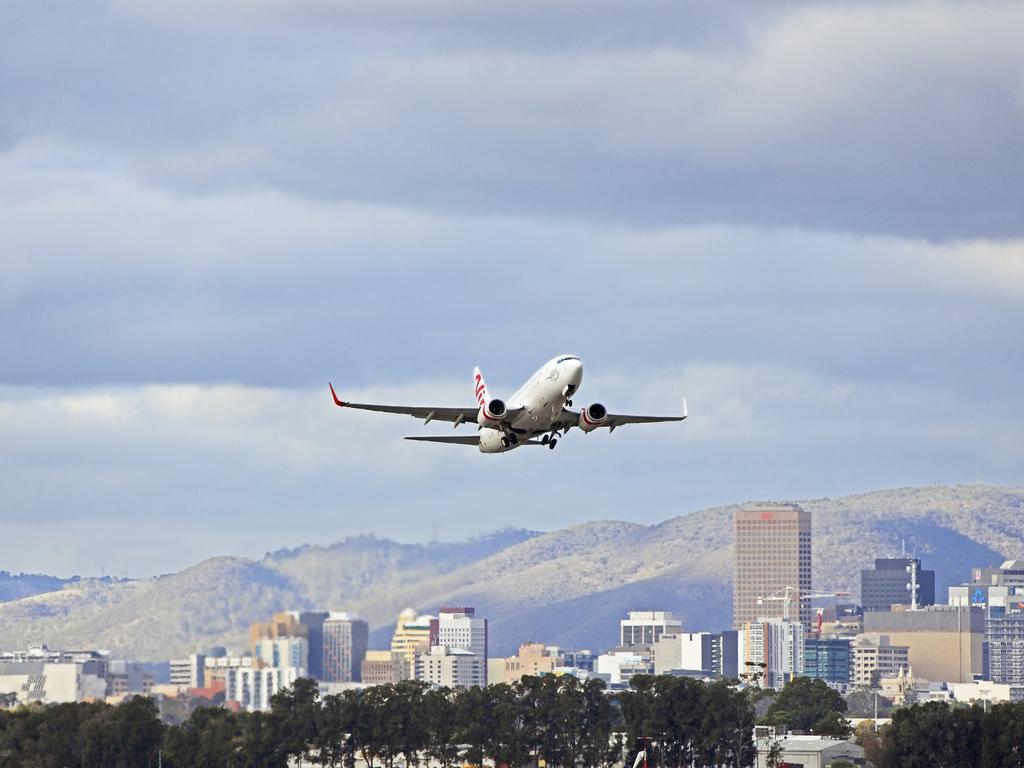 This is why a pilot thinks you should book the first flight. Picture: iStock