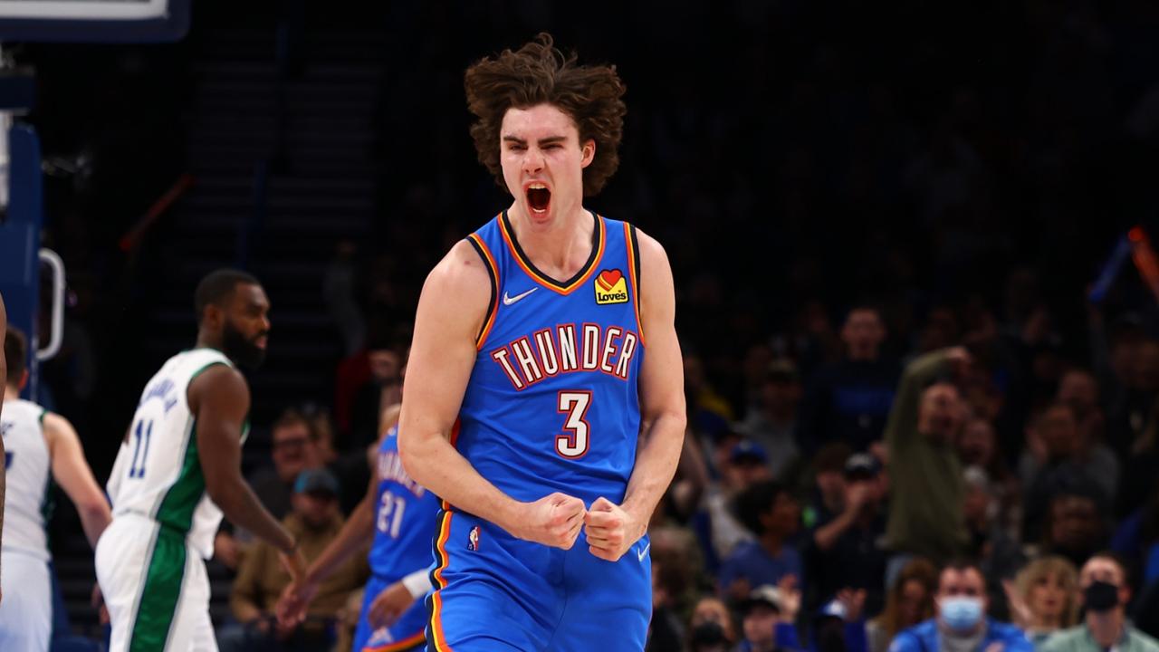 Josh Giddey’s inbound passes are out of this world. (Photo by Zach Beeker/NBAE via Getty Images)