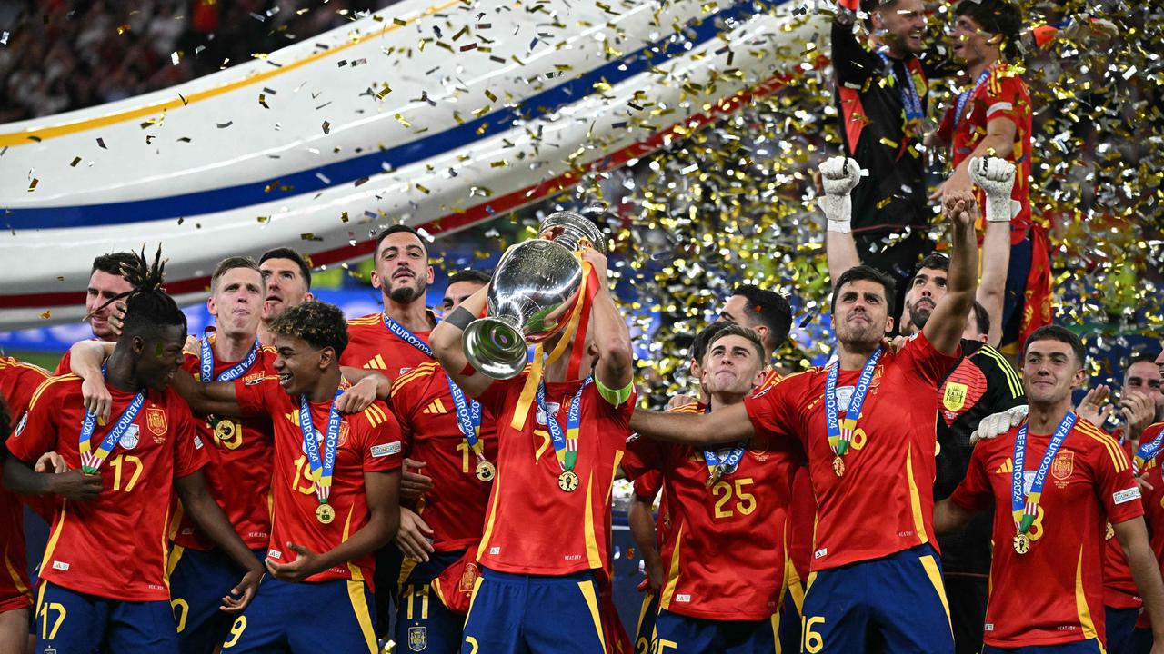 Spain are kings of Europe. Photo by JAVIER SORIANO / AFP.