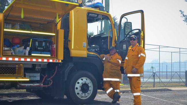 Water tankers on the New England Highway at Applethorpe. Stanthorpe Fire 2019. Picture: Bianca Hrovat