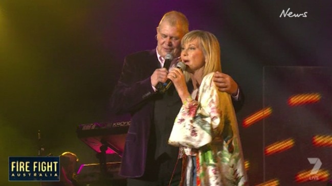 John Farnham and Olivia Newton-John perform at Fire Fight Australia