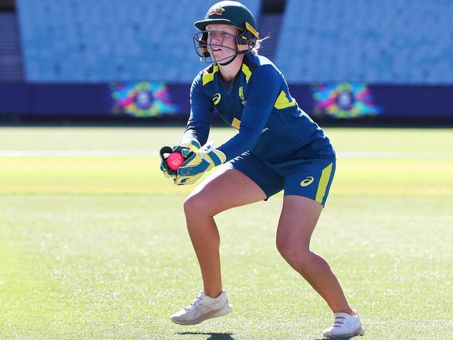 She did it! Alyssa Healy catches the record-breaking ball which made her the new Guinness World Record holder for the highest cricket ball catch. PHOTO: Michael Dodge/Getty Images