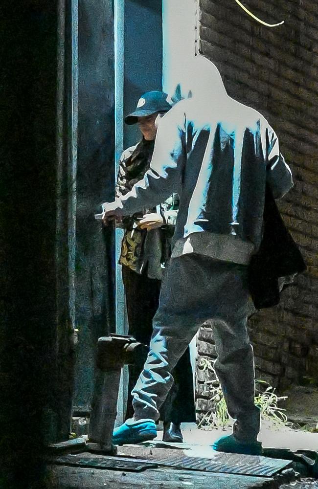 Pete Davidson and Chase Sui Wonders are spotted arriving at Pete‘s apartment late at night in New York City. Picture: TheImageDirect.com