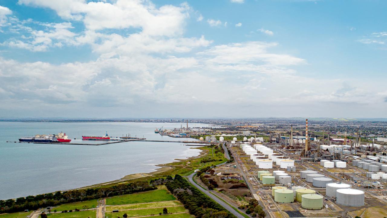Allan gives green light to mega gas project near Geelong