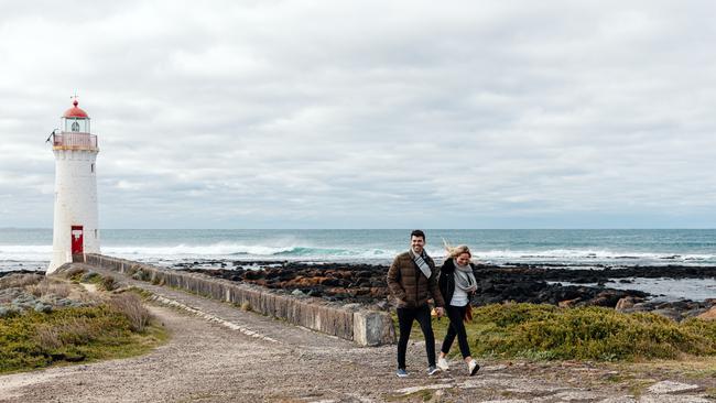 Griffiths Island Walk takes you to the lighthouse at Port Fairy.