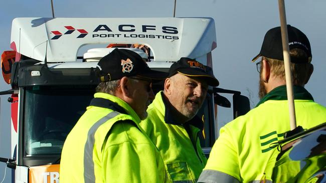 Drivers in Melbourne, and other capital cities, took part in the protest. Picture: NCA NewsWire / Luis Enrique Ascui