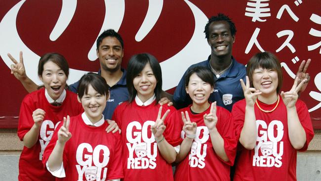 Cassio and Gyawe Jonas Salley in Osaka before the AFC Champions League final in 2008