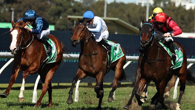 Lonhro's Queen (right) storms home with win her second TAB Highway at Rosehill on Saturday. Picture: Jeremy Ng/Getty Images