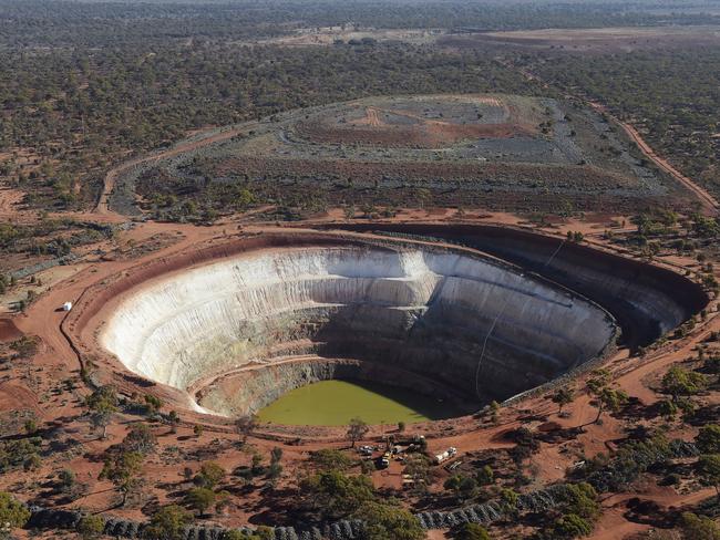 An open mine pit near Kalgoorlie. Picture: Carla Gottgens/Bloomberg