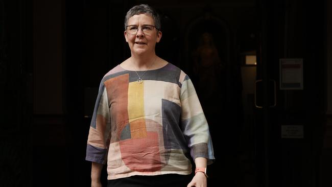 University of British Columbia, Allard School of Law professor Dr Emma Cunliffe speaks with media at the Kathleen Folbigg inquiry in Sydney. Picture: NCA NewsWire/Dylan Coker