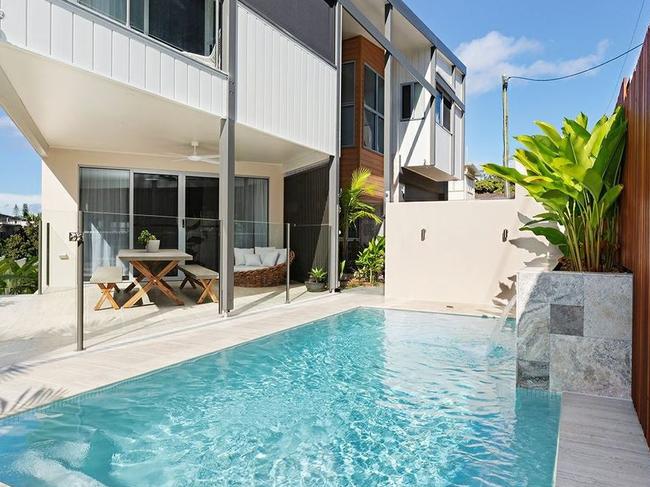 7 Mary St, Alexandra Headland sold for $2.25m.