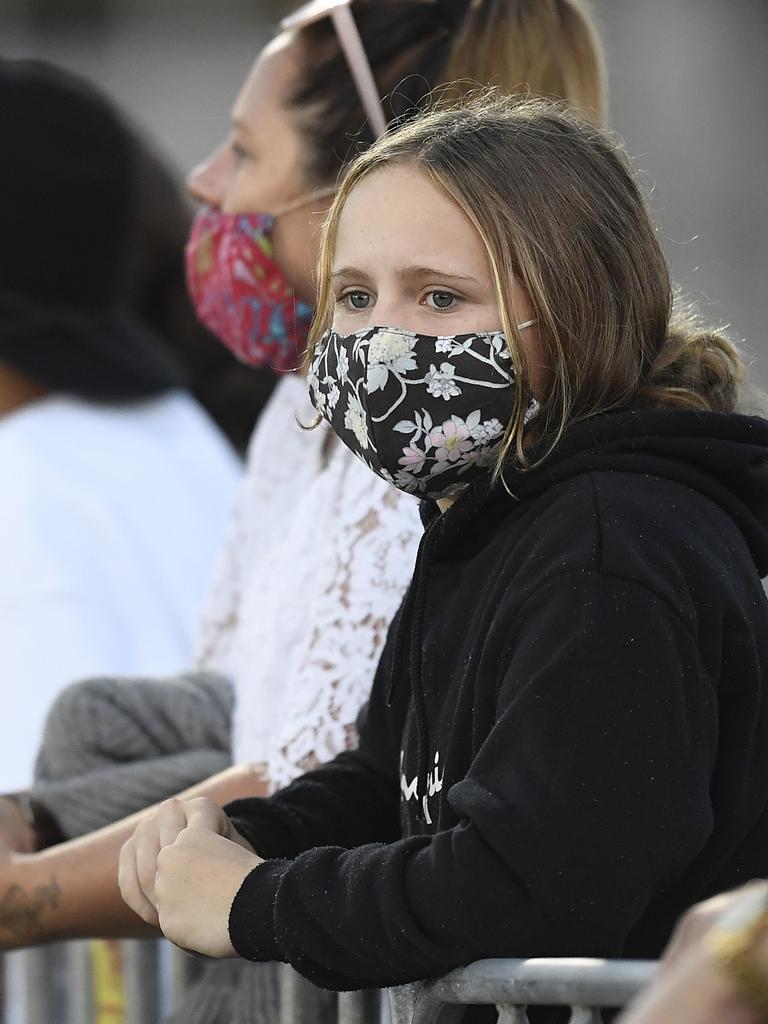 <p>MACKAY, AUSTRALIA - AUGUST 27: A masked spectator is seen before the start of the round 24 NRL match between the New Zealand Warriors and the Canberra Raiders at BB Print Stadium, on August 27, 2021, in Mackay, Australia. (Photo by Ian Hitchcock/Getty Images)</p>