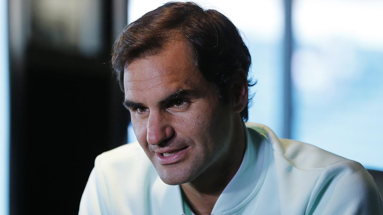 Roger Federer shuts down Stefanos Tsitsipas’ argument. 