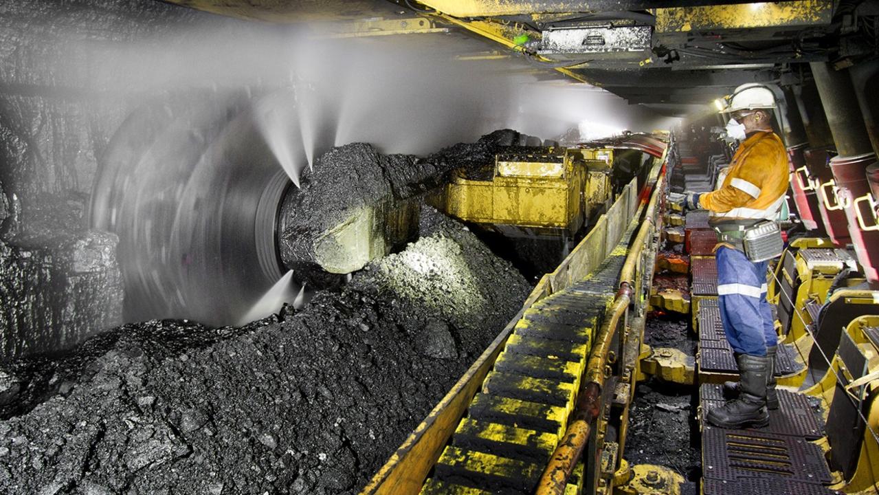 Longwall mining at North Goonyella mine 160km west of Mackay in Queensland's Bowen Basin. Mining. Coal.