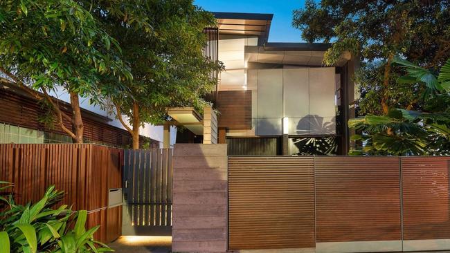 135 Ryan St, West End: A home designed by star architect Michael Rayner, known for his work on Kurilpa Bridge.