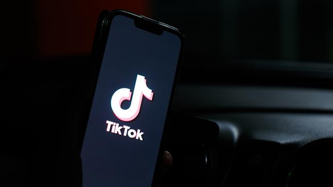 SYDNEY, AUSTRALIA - NewsWire Photos MARCH 9th, 2023: TIK TOK Generic Pics.Push for TikTok to be banned - Calls to ban the viral video app are gaining steam after the FBI raised the alarm that the Chinese government could access user data.Picture: NCA NewsWire / Tim Pascoe