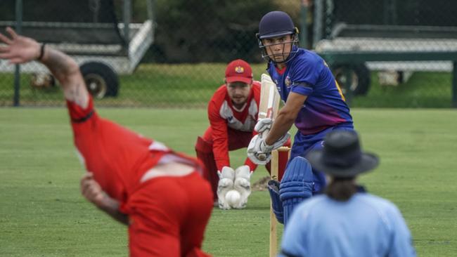 Nick Taranto batting for Frankston Peninsula. Picture: Valeriu Campan