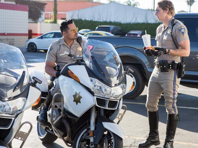 Michael Pena and Dax Shepard fail to gel as cop buddies in CHIPS. Picture: Peter Iovino