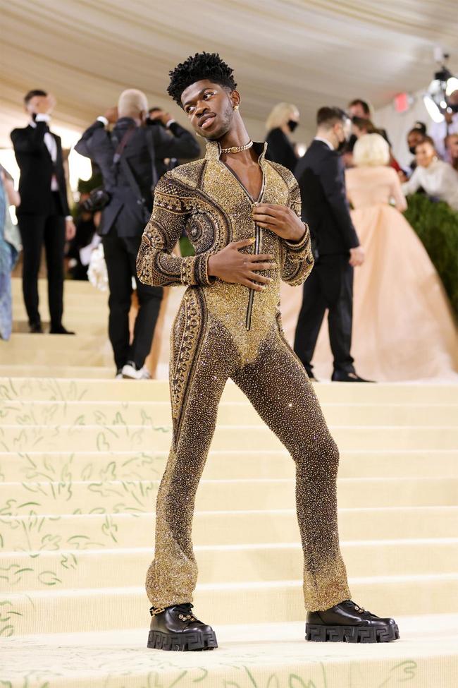 Lil Nas X wears Atelier Versace at the 2021 Met Gala.