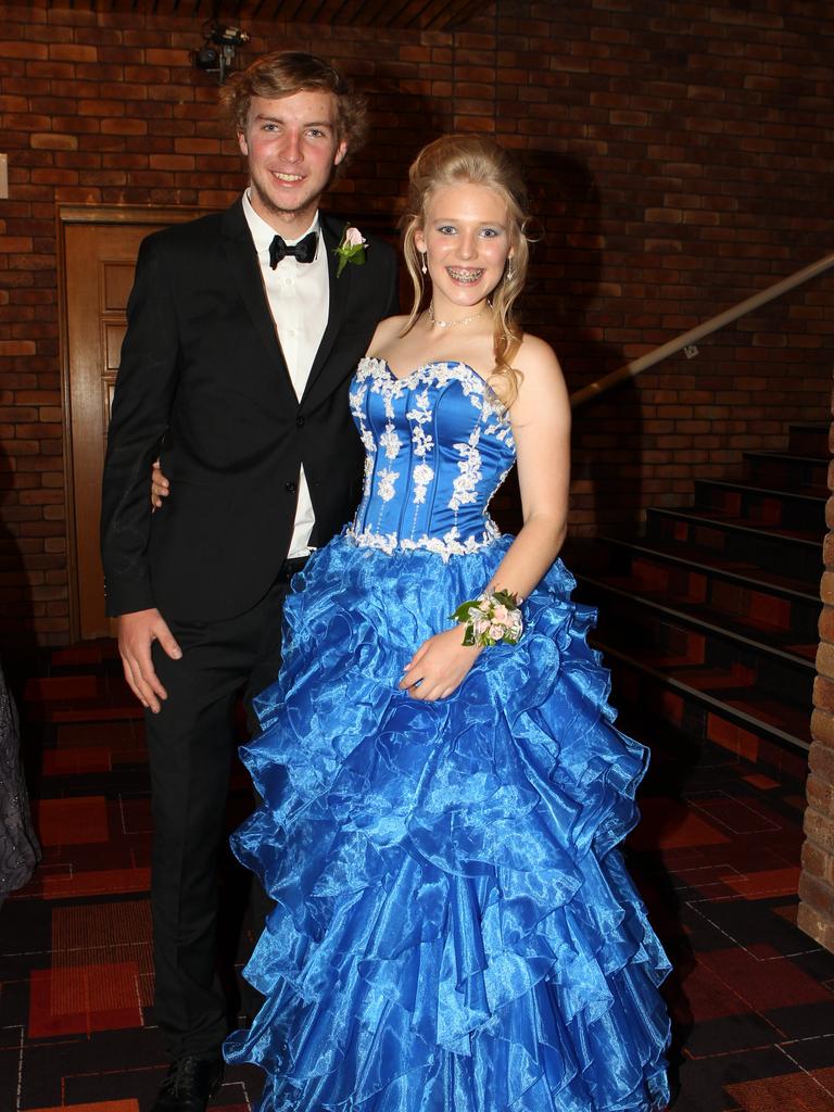 St Saviour’s and St Ursula’s Toowoomba formal photos from 2013 | The ...