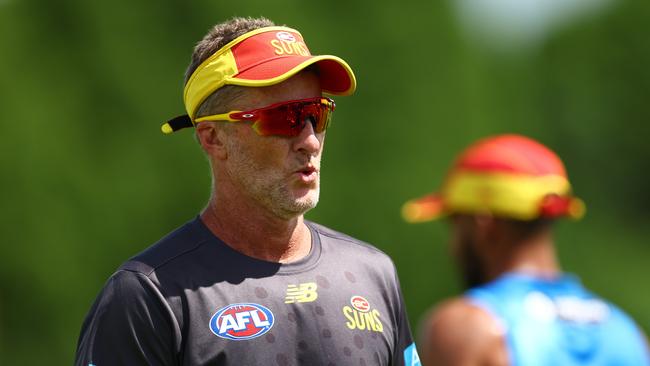 GOLD COAST, AUSTRALIA - FEBRUARY 19: Head coach Damien Hardwick during a Gold Coast Suns Training Session at Heritage Bank Stadium on February 19, 2024 in Gold Coast, Australia. (Photo by Chris Hyde/Getty Images)