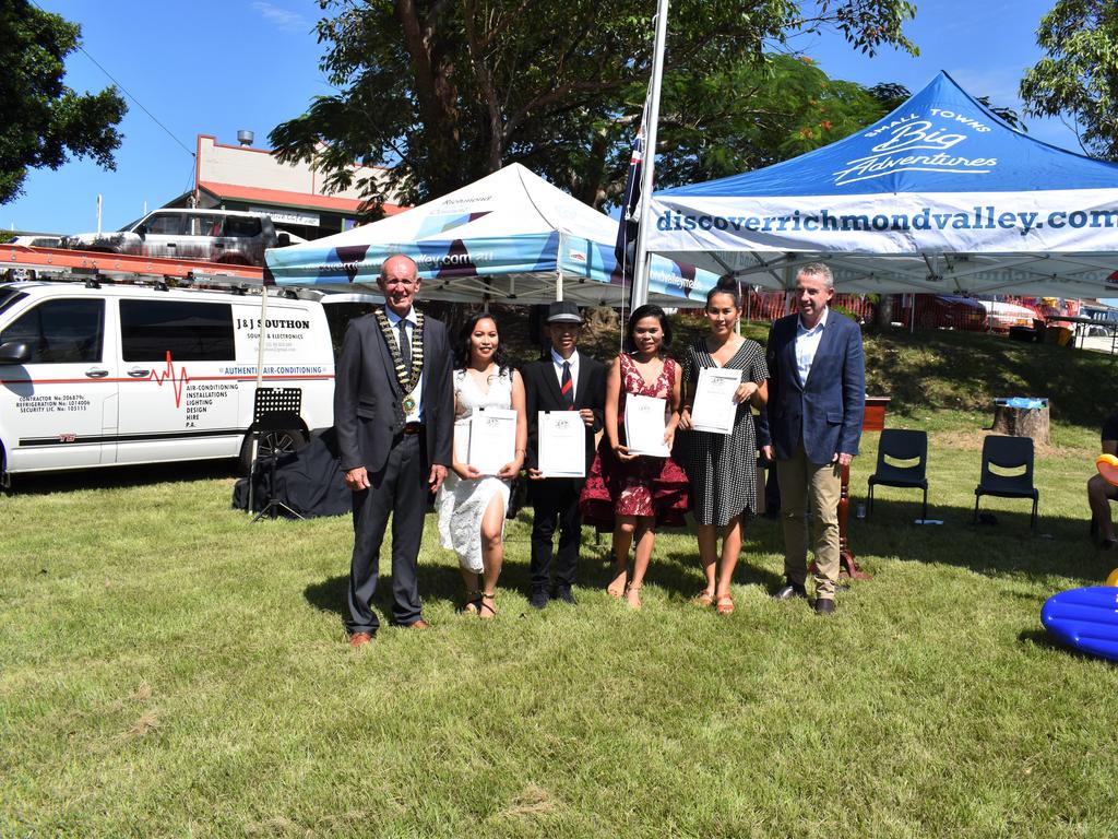 New Australian Citizens Afrel Newman, John Libiran, Rowena Innes and Jinapat Munro.