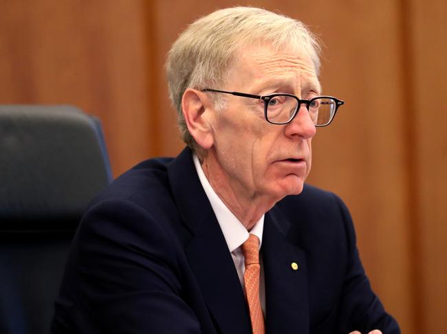 Commissioner Kenneth Hayne makes his opening statements during the Round 5 hearing of the Royal Commission into Misconduct in the Banking, Superannuation and Financial Services Industry at the Commonwealth Law Courts building in Melbourne, Monday, August 6, 2018. The $2.6 trillion superannuation industry will be taken to task by a royal commission over whether funds act in the best interests of Australians when managing their retirement savings. Australia?s largest super funds head a long list of players called before a two-week financial services royal commission hearing that begins in Melbourne on Monday. (AAP Image/The Australian Pool, David Geraghty) NO ARCHIVING