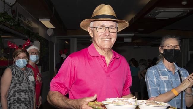 Malcolm Turnbull photographed serving food at the Wayside Chapel in 2022. Picture: Daily Telegraph / Monique Harmer