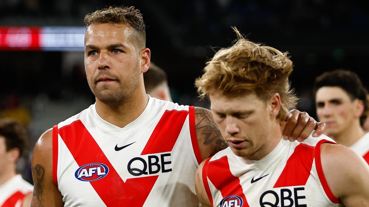 MELBOURNE, AUSTRALIA - MAY 07: Lance Franklin of the Swans looks dejected after a loss during the 2023 AFL Round 08 match between the Collingwood Magpies and the Sydney Swans at the Melbourne Cricket Ground on May 7, 2023 in Melbourne, Australia. (Photo by Dylan Burns/AFL Photos via Getty Images)