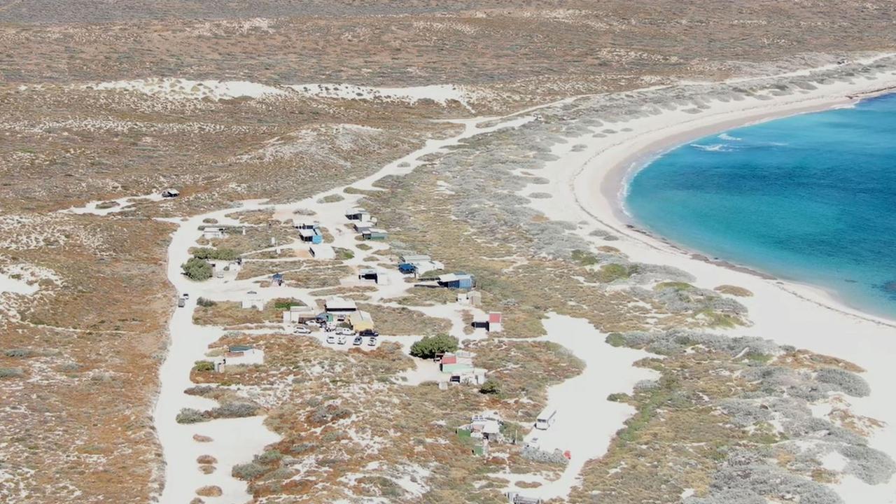 Police search the area where 4-year-old missing girl Cleo Smith was last seen at the Blowholes campsite, 75km north of Carnarvon. Supplied: WA Police.