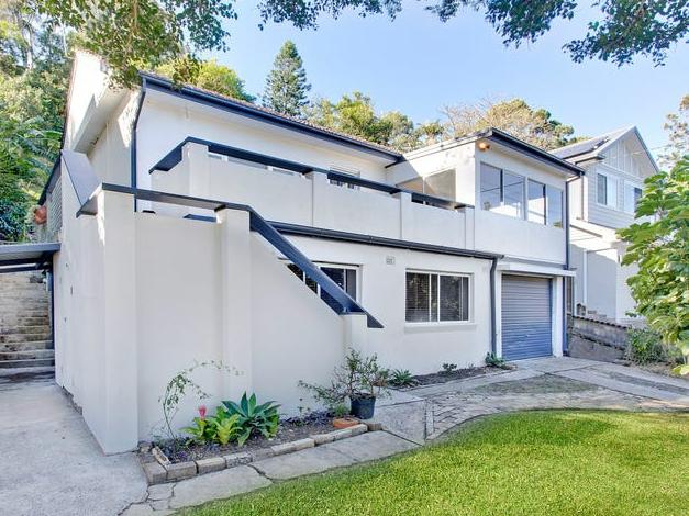 $200k price cut: 6 Nareen Pde, North Narrabeen – was listed for $1.75m, now $1.55m.