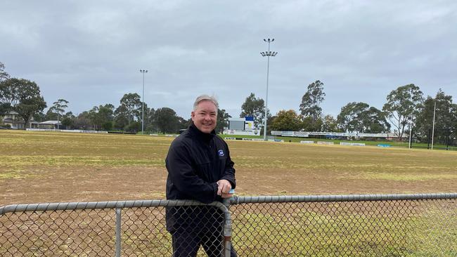 The great Warren Ayres back at Dandenong’s Shepley Oval.