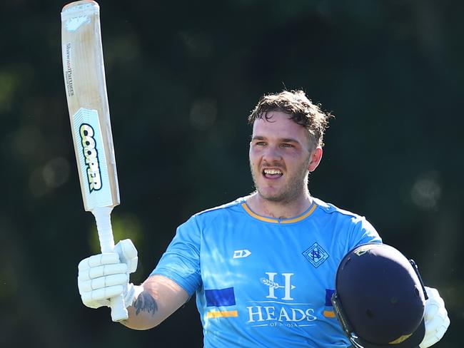 Josh Brown of Norths brings up his 100 runs KFC T20 Max competition at Alan Pettrigrew Oval