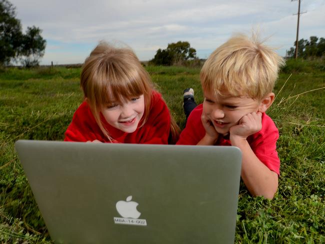 NBN rollout was ‘rushed, chaotic and inadequate’.