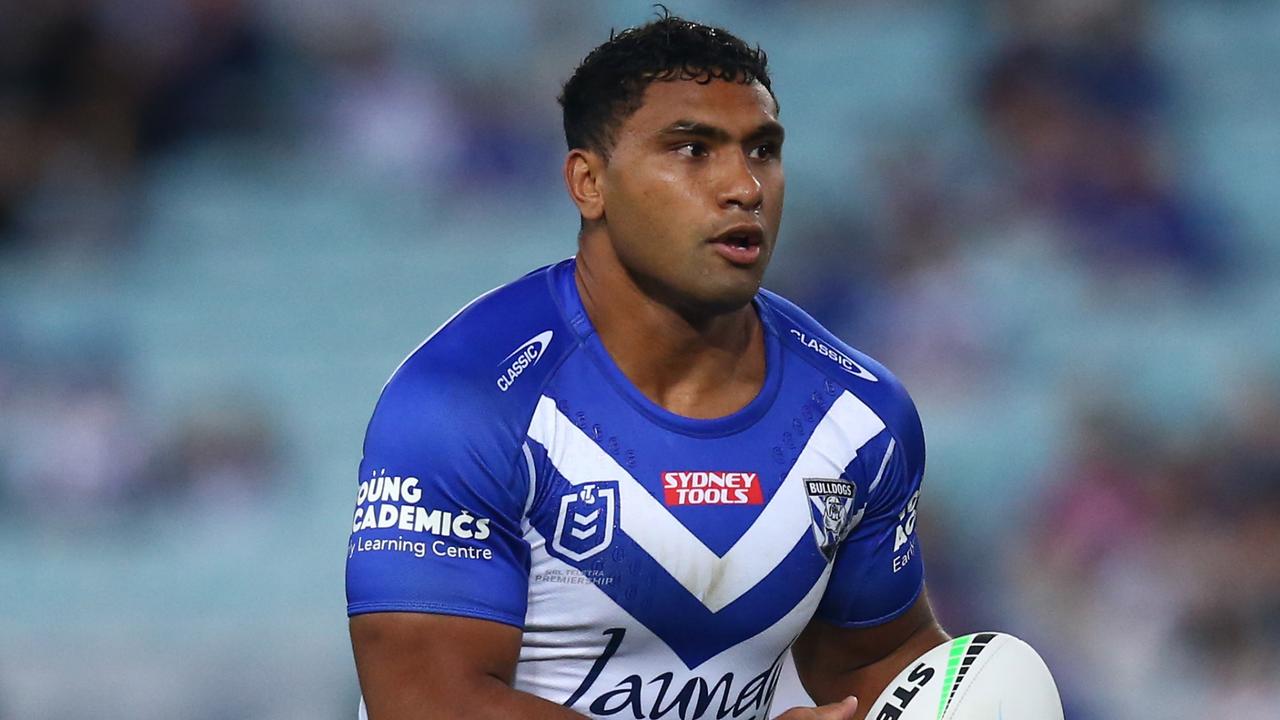 SYDNEY, AUSTRALIA - APRIL 30: Tevita Pangai Junior of the Bulldogs runs the ball during the round eight NRL match between the Canterbury Bulldogs and the Sydney Roosters at Stadium Australia on April 30, 2022 in Sydney, Australia. (Photo by Jason McCawley/Getty Images)