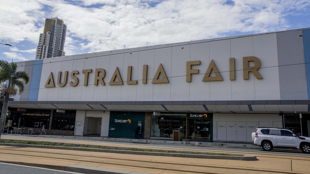 Man dives into Broadwater after alleged shopping centre assault