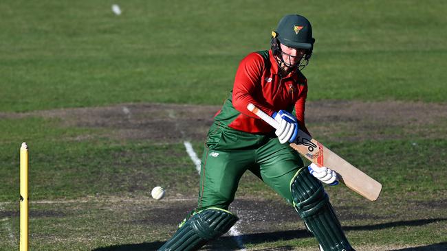 HEmma Manix-Geeves of the Tigers plays a reverse sweep during the WNCL match between Tasmania and South Australia at Blundstone Arena on March 27, 2022 in Hobart, Australia. (Photo by Steve Bell/Getty Images)