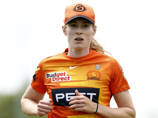 MOE, AUSTRALIA - NOVEMBER 20: Holly Ferling of the Schorchers fields during the Women's Big Bash League match between the Perth Scorchers and the Melbourne Renegades at Ted Summerton Reserve, on November 20, 2022, in Moe, Australia. (Photo by Darrian Traynor/Getty Images)