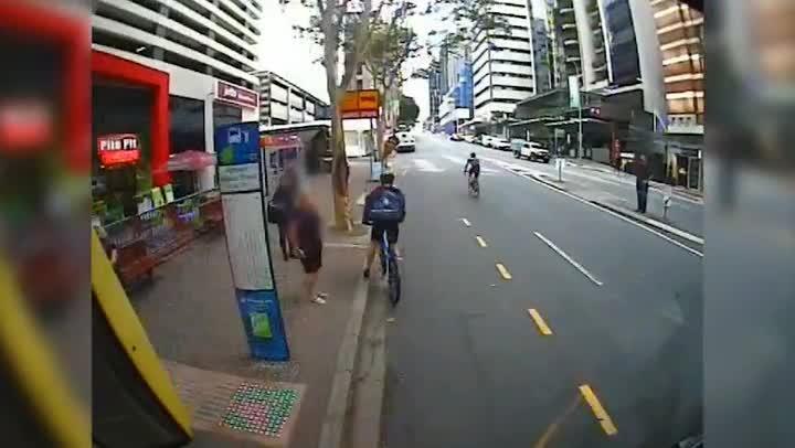 Cyclist attacks bus driver